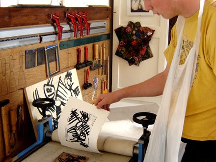 Une photo de l'exposition ART et différences "Maison Folie 2004" Choiseul - Les Colibris (Le Saulchoir)