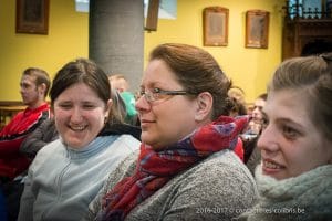 Une photo de la célébration de Noël 2016 du Saulchoir dans l'église de Kain-la-Tombe - École "Les Colibris"