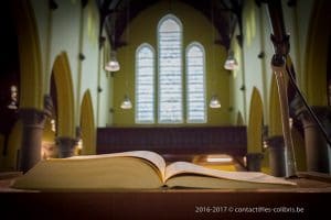 Une photo de la célébration de Noël 2016 du Saulchoir dans l'église de Kain-la-Tombe - École "Les Colibris"