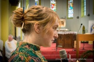 Une photo de la célébration de Noël 2016 du Saulchoir dans l'église de Kain-la-Tombe - École "Les Colibris"