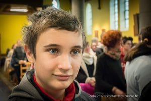 Une photo de la célébration de Noël 2016 du Saulchoir dans l'église de Kain-la-Tombe - École "Les Colibris"