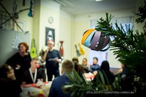 Une photo du goûter de Noël et du grand jeu musical 2016 du Ricochet - Ecole "Les Colibris"