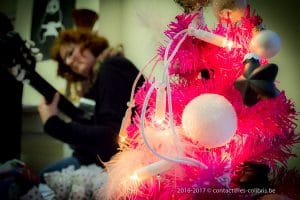 Une photo du goûter de Noël et du grand jeu musical 2016 du Ricochet - Ecole "Les Colibris"