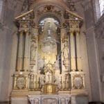 Une photo de l'exposition d'Abraham à Martin Luther King des itinéraires de croyants à l'Ancienne Chapelle des Carmes à Lille