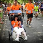 Les 20km de Bruxelles 2017 avec deux élèves de l'Étincelle : Justine et Estelle - Les Colibris