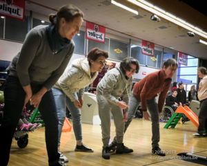 Type 4 - Une classe de polyhandicapés - Les rois du bowling - Le Saulchoir