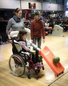 Type 4 - Une classe de polyhandicapés - Les rois du bowling - Le Saulchoir