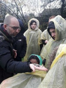 Une photo de la visite des élèves du Carrick à la Fontaine bleue de Mouscron