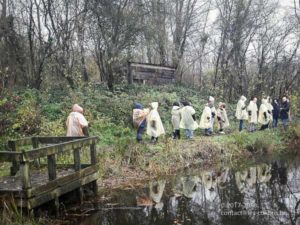 Une photo de la visite des élèves du Carrick à la Fontaine bleue de Mouscron